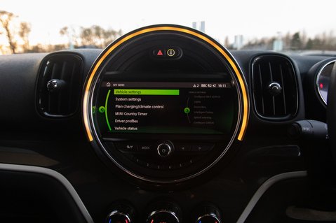 Mini Countryman COOPER S E ALL4 CLASSIC 28