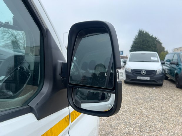 Maxus Deliver 9 LWB L3H2 (SOLD) Medium Roof Alloys Camera Sensors EURO 6 13