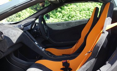 McLaren 675 LT Spider 10