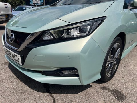 Nissan LEAF 40kWh Tekna Auto 5dr 10