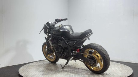 Yamaha FZS FAZER 1999 CUSTOM BUILD PROJECT BIKE 600CC SCRAMBLER 5