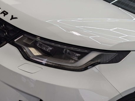 Land Rover Discovery 3.0 Discovery R-Dynamic S D MHEV Auto 4WD 5dr 29