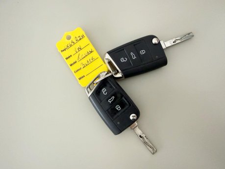 Volkswagen Tiguan 2.0 TDI R-Line Euro 6 (s/s) 5dr 25