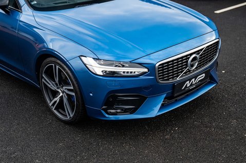 Volvo V90 2.0 V90 R-Design+ D5 PowerPulse AWD Auto 4WD 5dr 25