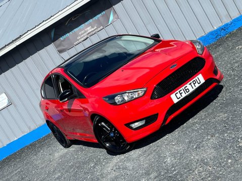 Ford Focus 1.5T EcoBoost Zetec S Red Edition Euro 6 (s/s) 5dr 2