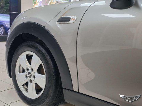 Mini Hatch 1.5 Cooper Classic Steptronic Euro 6 (s/s) 5dr 10