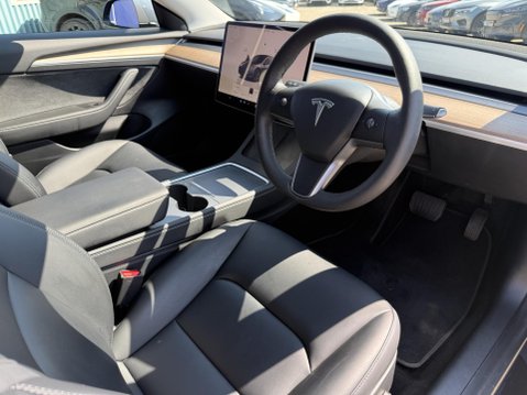 Tesla Model 3 Saloon 4dr Electric Auto RWD (241 bhp) 3