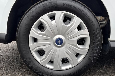 Ford Transit Connect 230 Trend L2 120 ps Dciv - Air Con / 5 Seats 30