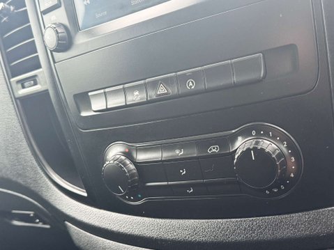 Mercedes-Benz Vito 2.0 Vito 114 Progressive CDi Auto 14