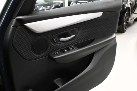 BMW 2 Series 1.5 218i SE Auto 5dr 28