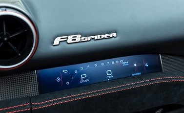 Ferrari F8 Tributo Spider 21