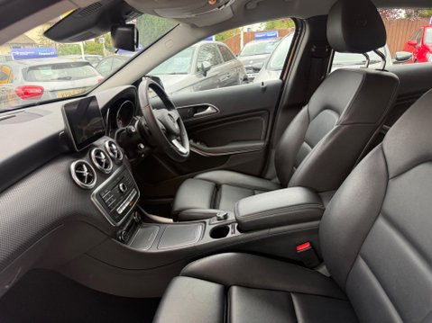 Mercedes-Benz A Class 1.5 A180d Sport (Executive) 7G-DCT Euro 6 (s/s) 5dr 36