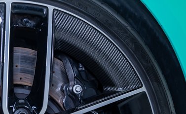 Porsche 911 Carrera GTS (992.2) 40