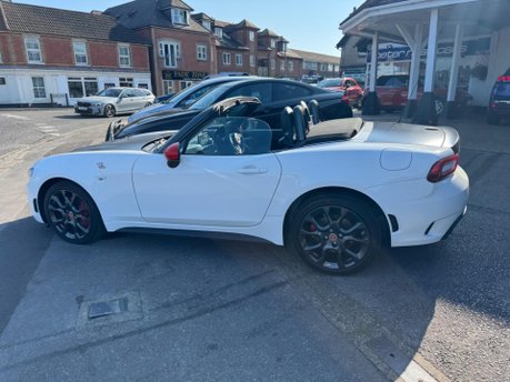 Abarth 124 Spider 1.4 MultiAir Euro 6 2dr 9