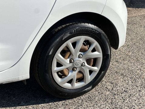 Hyundai i10 1.2 i10 SE 5dr 29