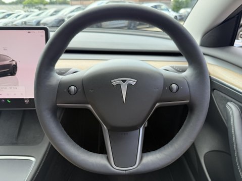 Tesla Model 3 (Dual Motor) Performance Saloon 4dr Electric Auto 4WDE (Performance Upgrade 32