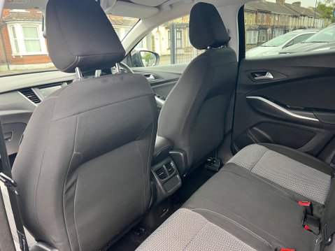 Vauxhall Grandland X 1.2 Turbo SE Auto Euro 6 (s/s) 5dr 27