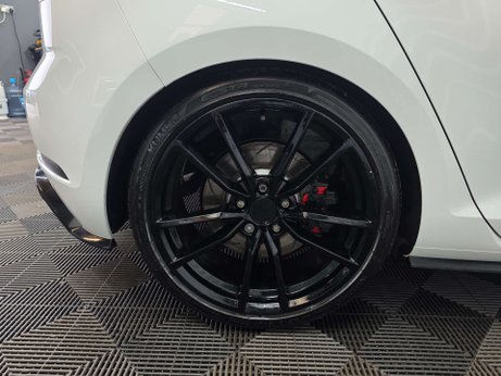 Volkswagen Golf 2.0 TSI R Hatchback 5dr Petrol DSG 4Motion Euro 6 (s/s) (310 ps) 23