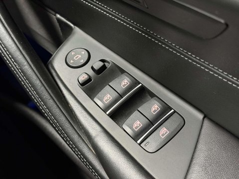 BMW M5 4.4i V8 Competition Saloon 4dr Petrol Steptronic xDrive Euro 6 (s/s) (625 p 54