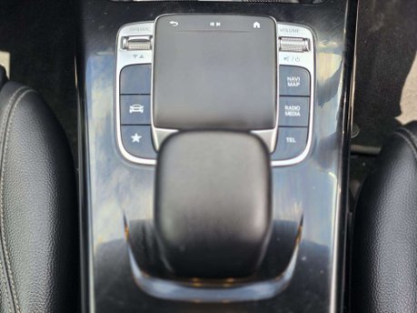 Mercedes-Benz A Class 1.5 A180d SE Hatchback 5dr Diesel 7G-DCT Euro 6 (s/s) (116 ps) 20