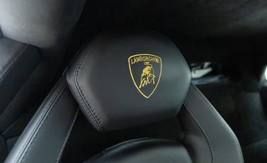 Lamborghini Aventador S LP 740-4 12