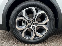 Renault Captur 1.6 Captur Techno E-Tech PHEV Auto 5dr 12