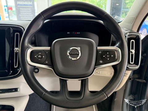 Volvo XC40 1.5 T3 Inscription Auto Euro 6 (s/s) 5dr 56