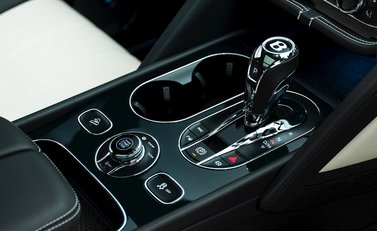 Bentley Bentayga V8 First Edition 20