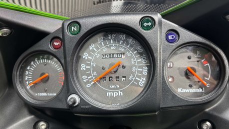 Kawasaki Ninja 250 EX 2008 ONLY 160 MILES OUTSTANDING CONDITION A2 READY 250CC 26