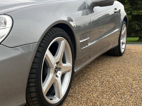 Mercedes-Benz SL Series SL350 17