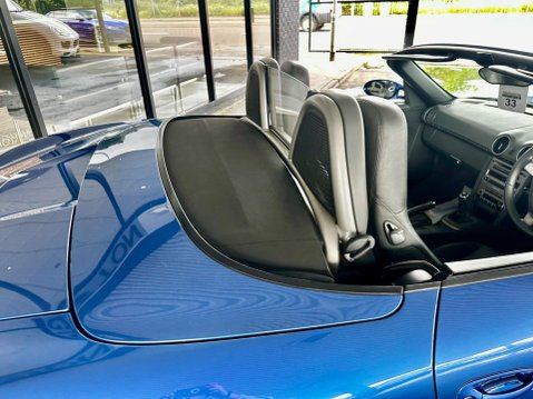 Porsche Boxster 2.7 987 2dr 35