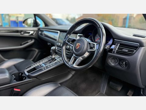 Porsche Macan 3.0 Macan S Semi-Auto 4WD 5dr 7