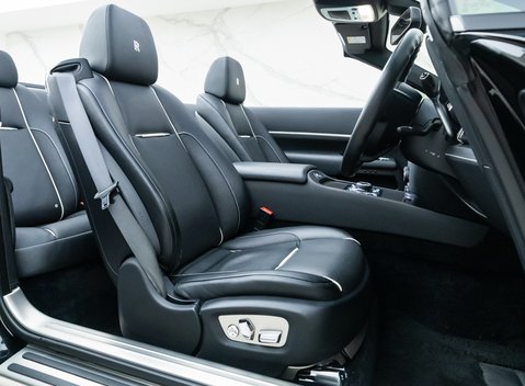 Rolls-Royce Dawn Black Badge 14