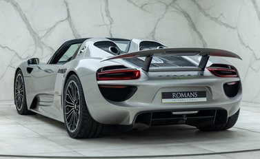 Porsche 918 Spyder 11