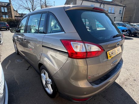 Ford Grand C-Max TITANIUM X 6