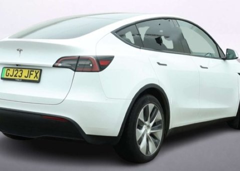 Tesla Model Y SUV 5dr Electric Auto RWD (346 ps) 9