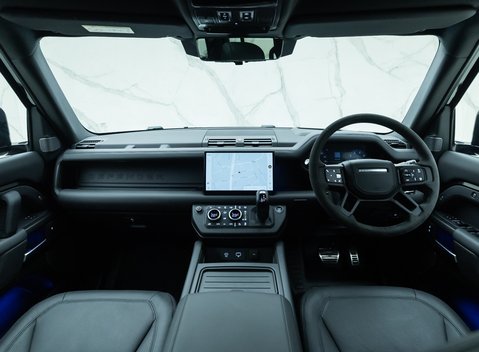 Land Rover Defender 110 V8 16