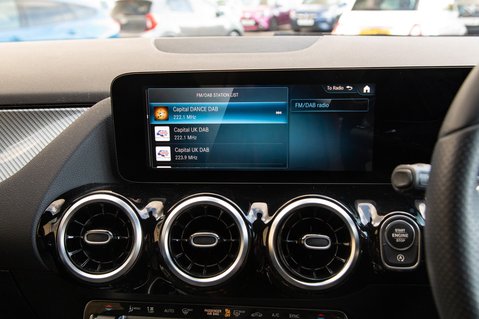 Mercedes-Benz GLA Class GLA 200 AMG LINE EXECUTIVE 26