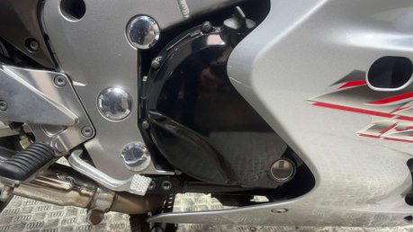 Kawasaki ZZR 2004 ONLY 29K FULL LUGGAGE NEW MOT SERVICED BIG CC TOURER 13