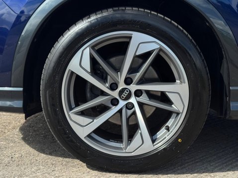 Audi Q3 1.5 TFSI CoD 35 Black Edition S Tronic Euro 6 (s/s) 5dr 12