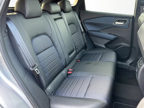 Nissan Qashqai 1.3 DiG-T MH 158 Tekna 5dr 33