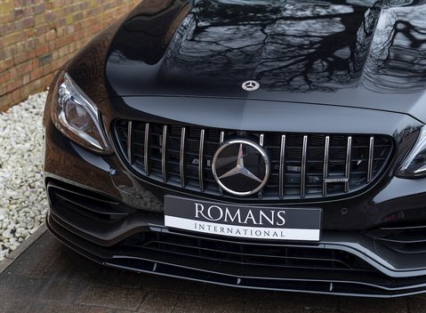 Mercedes-Benz C63 S Premium Plus 26