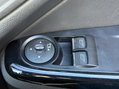 Ford Fiesta 1.0T EcoBoost Titanium Euro 5 (s/s) 5dr 17