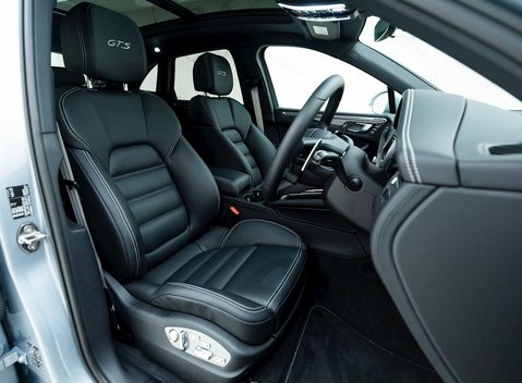 Porsche Macan GTS 10