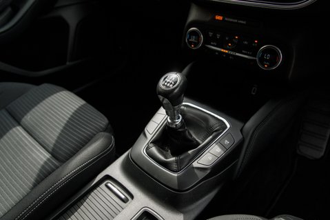 Ford Focus TITANIUM 32