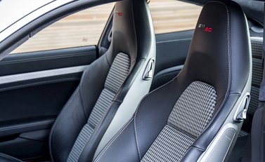 Porsche 911 50th Anniversary Edition 25