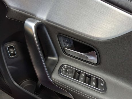 Mercedes-Benz CLA Class 1.3 CLA 250 AMG Line Premium E Auto 4dr 78