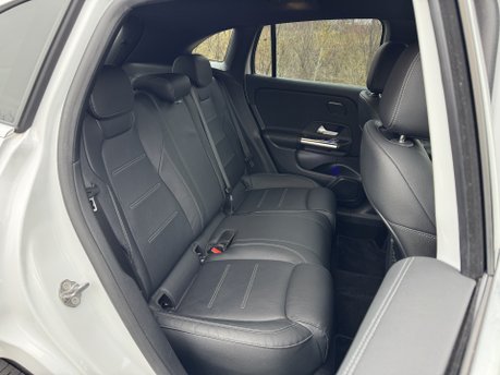 Mercedes-Benz GLA Class GLA 250e Exclusive Edition Premium Petrol Hybrid Auto PARKTRONIC/NAV/VAT Q 26