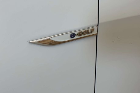 Volkswagen Golf e-Golf Hatchback 5dr Electric Auto (115 ps) 96