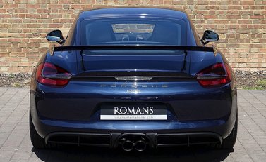 Porsche Cayman GT4 18
